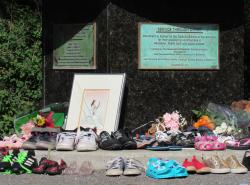 children's shoes