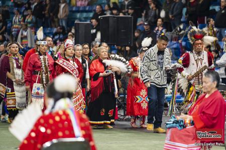 Women's Grand Entry