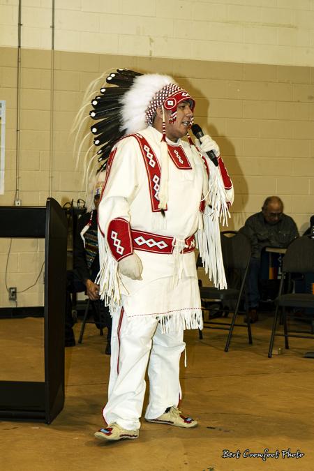 Councillor Reuben (Buck) Breaker addresses the gathering