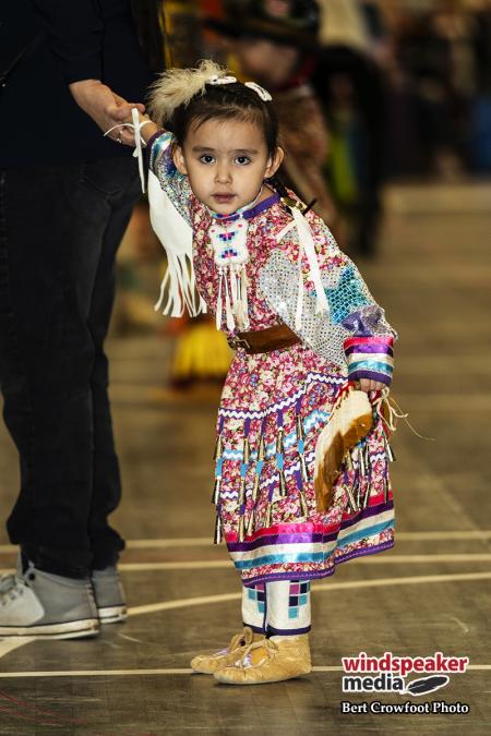 Tsuut'ina grand entry and intertribals 2