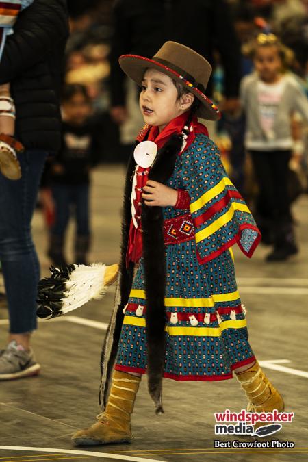 Tsuut'ina grand entry and intertribals 3