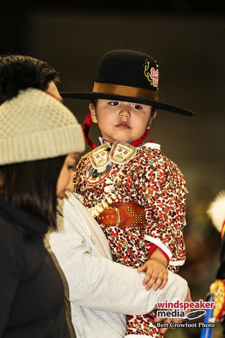 Tsuut'ina grand entry and intertribals 7